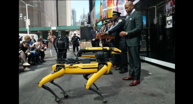 400-lb robots to patrol New York Streets